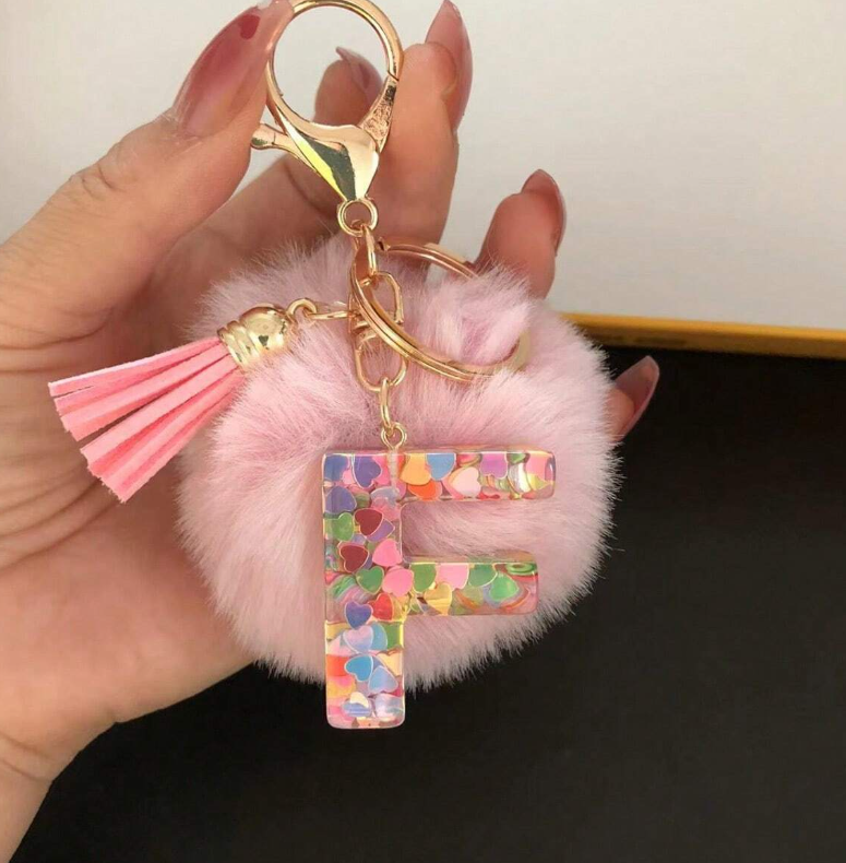 Llavero Letra y Pompom